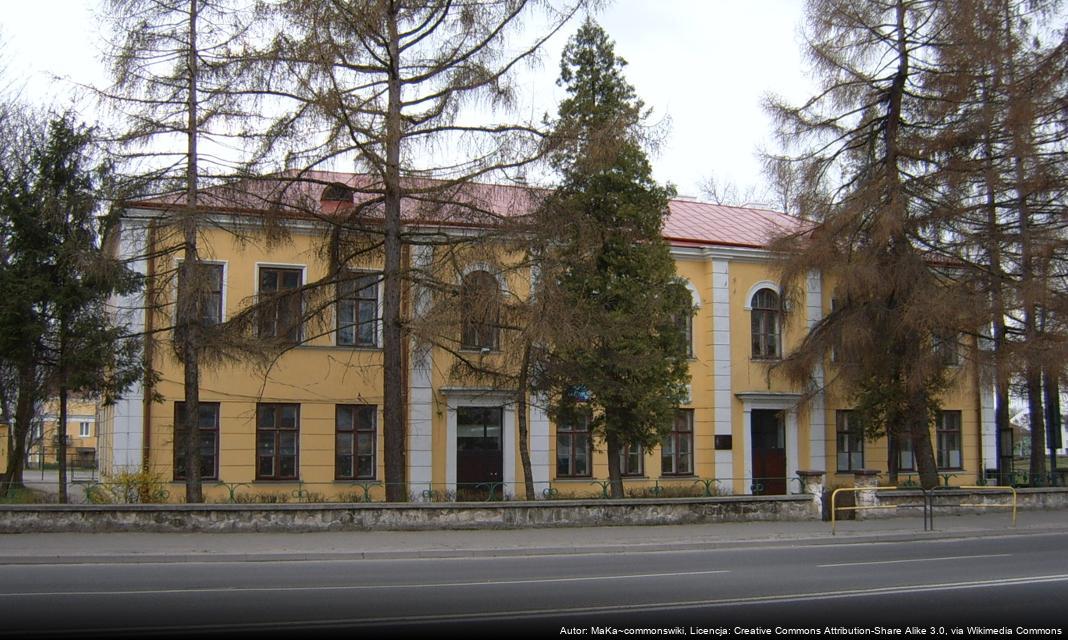 Odsłonięcie muralu upamiętniającego działalność Armii Krajowej i Batalionów Chłopskich w Zamościu